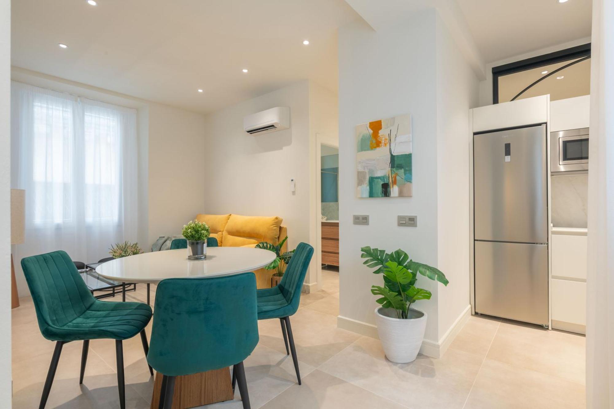 Apartment Reding & Center
