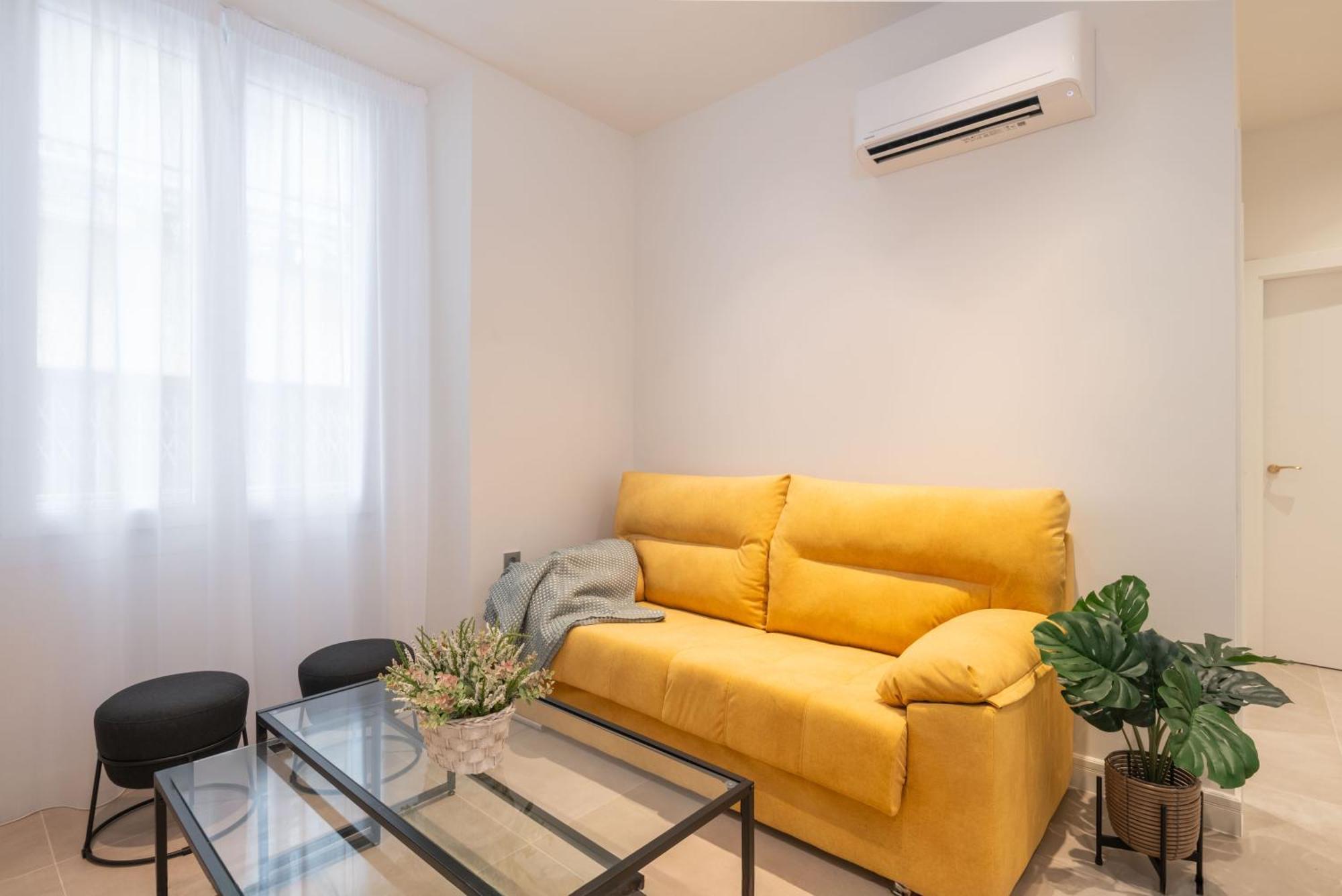 Apartment Reding & Center *
